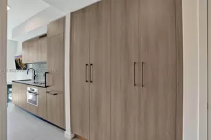 121 NE 5th, Miami, FL 33132 - Photo 7