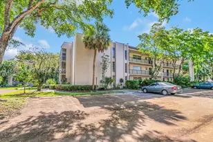 469 N Pine Island, Plantation, FL 33324 - Photo 3