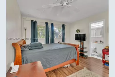 469 N Pine Island #B305, Plantation, FL 33324 - Photo 17