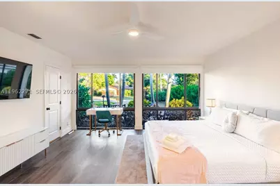 636 Hibiscus, Hallandale, FL 33009 - Photo 35