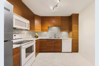 2801 NE 183rd #1607W, Aventura, FL 33160 - Photo 5