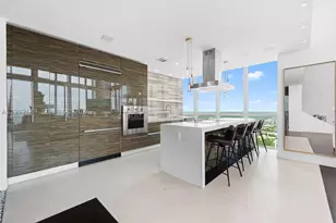 1100 Biscayne, Miami, FL 33132 - Photo 11