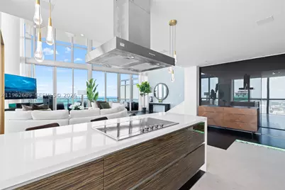 1100 Biscayne #5706, Miami, FL 33132 - Photo 13
