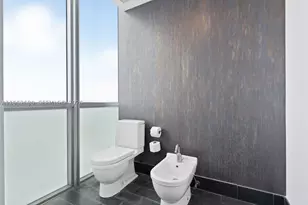 1100 Biscayne, Miami, FL 33132 - Photo 25