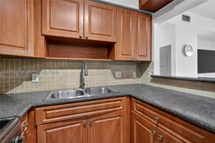 134 SW 7th, Miami, FL 33130 - Photo 9