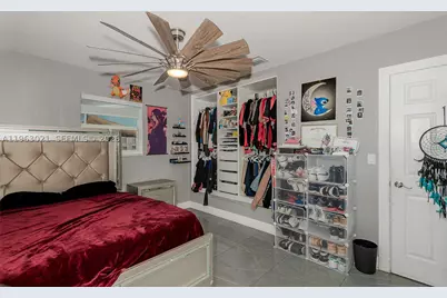 200 SW 69th, Pembroke Pines, FL 33023 - Photo 17