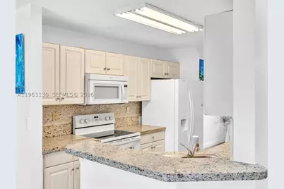2237 NW 171st, Pembroke Pines, FL 33028 - Photo 9