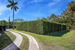 19955 SW 186th, Miami, FL 33187 - Photo 3