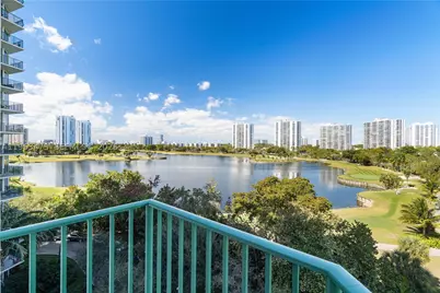 20000 E Country Club #716, Aventura, FL 33180 - Photo 5
