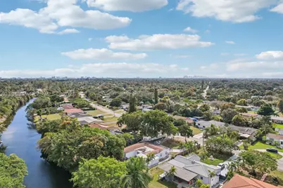 299 S Biscayne River, Miami, FL 33169 - Photo 3