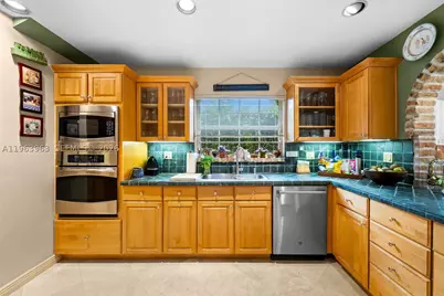 1255 Algardi, Coral Gables, FL 33146 - Photo 15