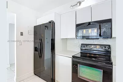 2801 NE 183rd #1504W, Aventura, FL 33160 - Photo 23