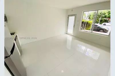 801 15th #102, Miami Beach, FL 33139 - Photo 3