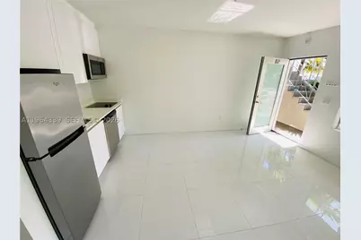 801 15th #102, Miami Beach, FL 33139 - Photo 9