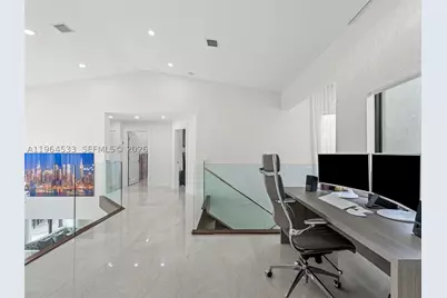 6180 Pine Tree, Miami Beach, FL 33140 - Photo 37