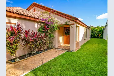 1536 Presidio, Weston, FL 33327 - Photo 5