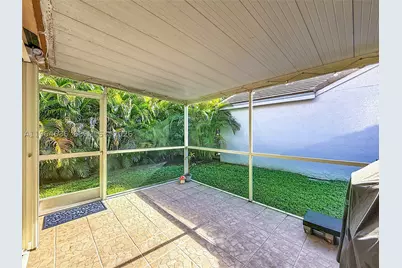 1536 Presidio, Weston, FL 33327 - Photo 37