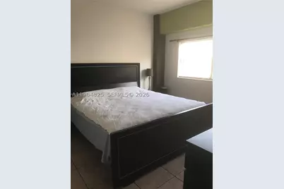 1960 Marseille #305, Miami Beach, FL 33141 - Photo 5