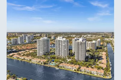 21150 Point #305, Aventura, FL 33180 - Photo 15