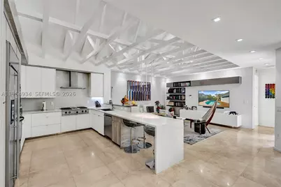 1662 Diplomat, Miami, FL 33179 - Photo 3