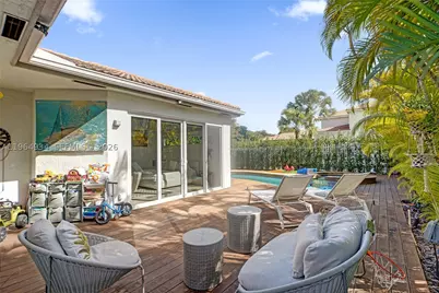 1662 Diplomat, Miami, FL 33179 - Photo 45