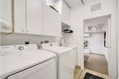 1662 Diplomat, Miami, FL 33179 - Photo 25