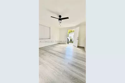 2238 NW 5th #1, Miami, FL 33125 - Photo 15