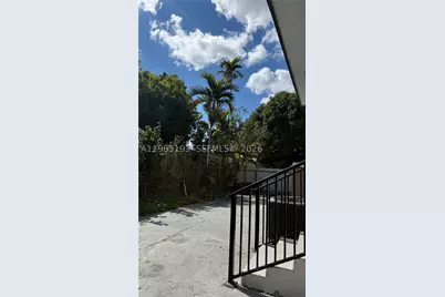 2238 NW 5th #1, Miami, FL 33125 - Photo 17