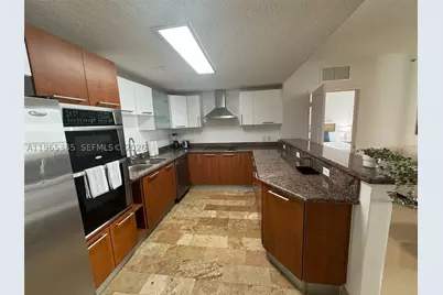 170 SE 14th #1108, Miami, FL 33131 - Photo 9