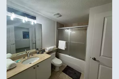 170 SE 14th #1108, Miami, FL 33131 - Photo 5