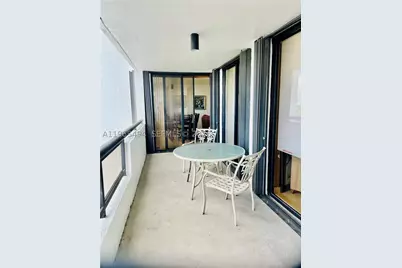 2555 Collins #2006, Miami Beach, FL 33140 - Photo 3