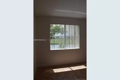 17720 NW 73rd #105, Hialeah, FL 33015 - Photo 15