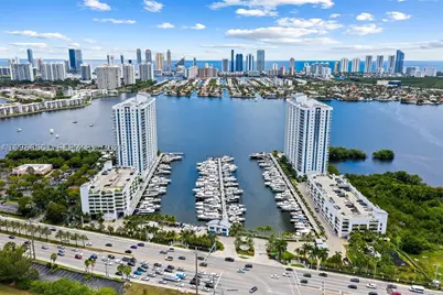 17301 Biscayne #2110, North Miami Beach, FL 33160 - Photo 25