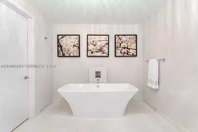 17301 Biscayne #2110, North Miami Beach, FL 33160 - Photo 17