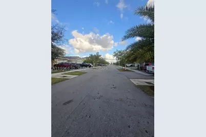 613 NE 5th, Florida City, FL 33034 - Photo 9
