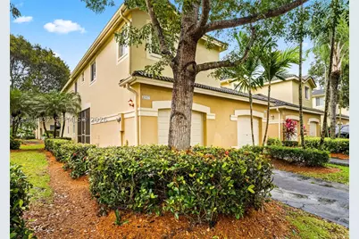 2167 Hacienda, Weston, FL 33327 - Photo 3