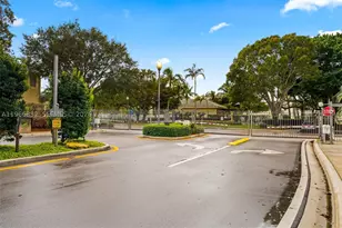 2167 Hacienda, Weston, FL 33327 - Photo 31