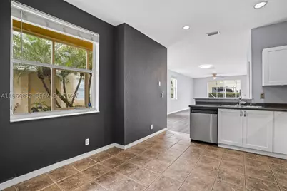 2167 Hacienda, Weston, FL 33327 - Photo 7