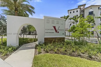 7850 Pasadena #B2, Pembroke Pines, FL 33024 - Photo 1