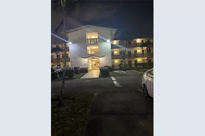 Ne 14th Ave 16790 #109, North Miami Beach, FL 33162 - Photo 1