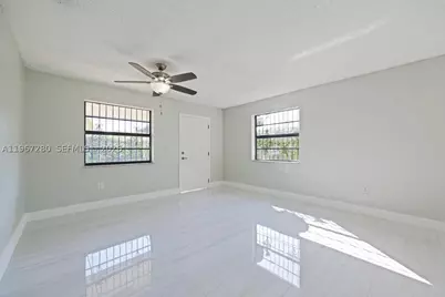 522 SW 3rd, Homestead, FL 33030 - Photo 5