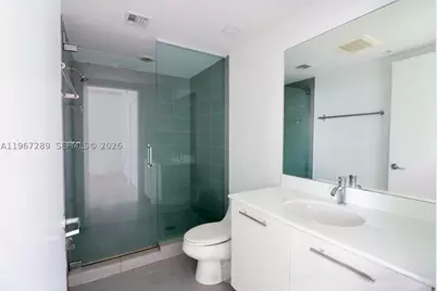 92 SW 3rd #2706, Miami, FL 33130 - Photo 5