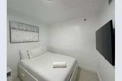 1200 Brickell Bay #1712, Miami, FL 33131 - Photo 13