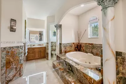 7851 NW 166th, Miami Lakes, FL 33016 - Photo 9