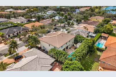 7851 NW 166th, Miami Lakes, FL 33016 - Photo 63