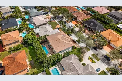 7851 NW 166th, Miami Lakes, FL 33016 - Photo 65