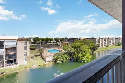 8895 Fontainebleau #504, Miami, FL 33172 - Photo 15
