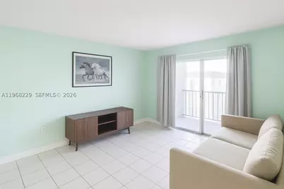 8895 Fontainebleau #504, Miami, FL 33172 - Photo 5