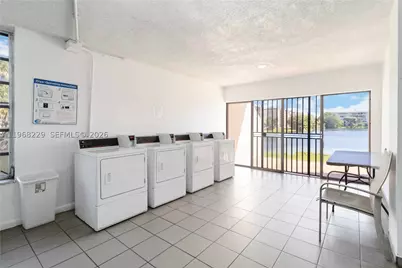 8895 Fontainebleau #504, Miami, FL 33172 - Photo 25
