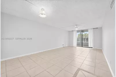 2861 Somerset #104, Lauderdale Lakes, FL 33311 - Photo 17
